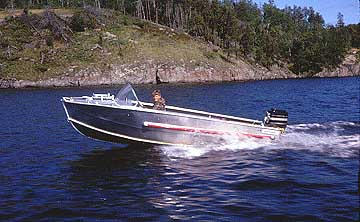 16' Convaire-Runabout(1965)-Mercury 50HP, Red-rub-rail option